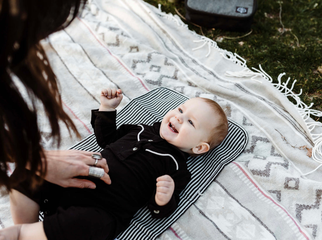 How to Change a Diaper When Traveling: A Step-By-Step Guide for New Parents
